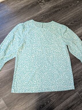 Women’s Light Teal Dot Print Long Sleeve Top